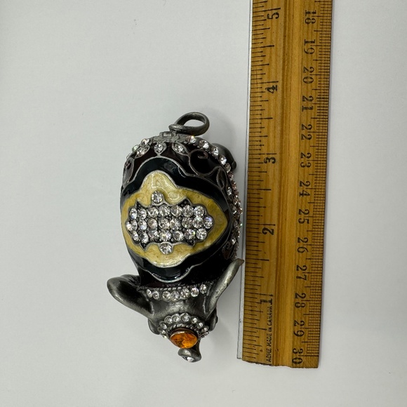 Elephant enamelled pewter trinket box. Austrian crystal w/ magnetic closure. - Picture 8 of 9